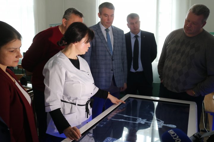 Представители медицинского сообщества Севастополя посетили Институт фундаментальной медицины и здоровьесбережения